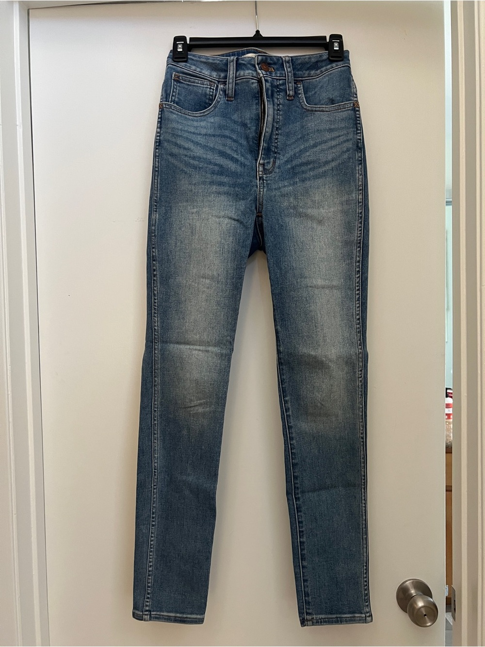 Madewell Curvy Road Tripper in Medium Wash